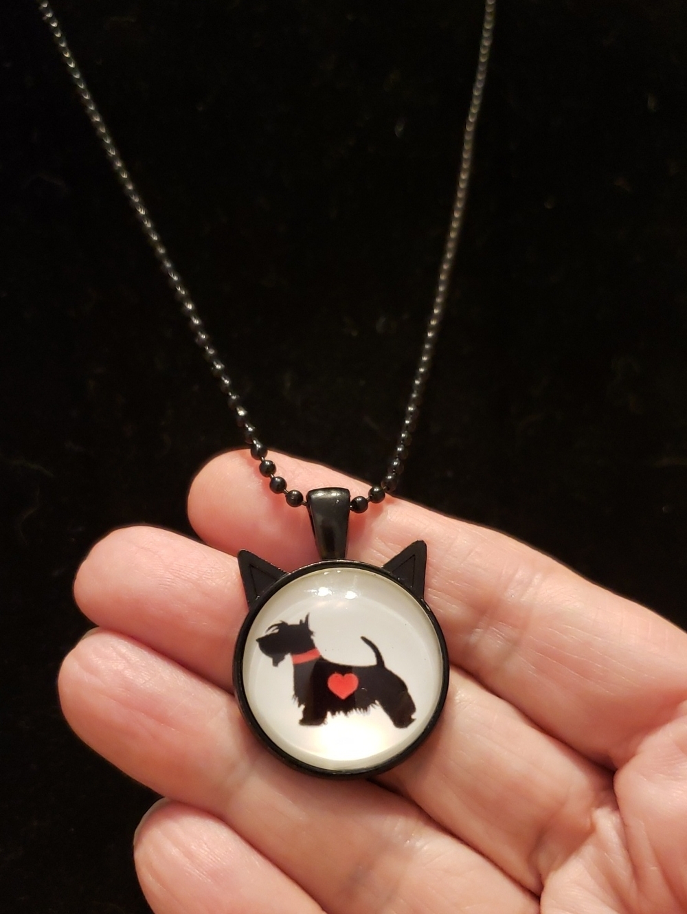New SCOTTIE DOG Necklace, Cabochon In Black Ears, Beaded Black Chain, Adorable!